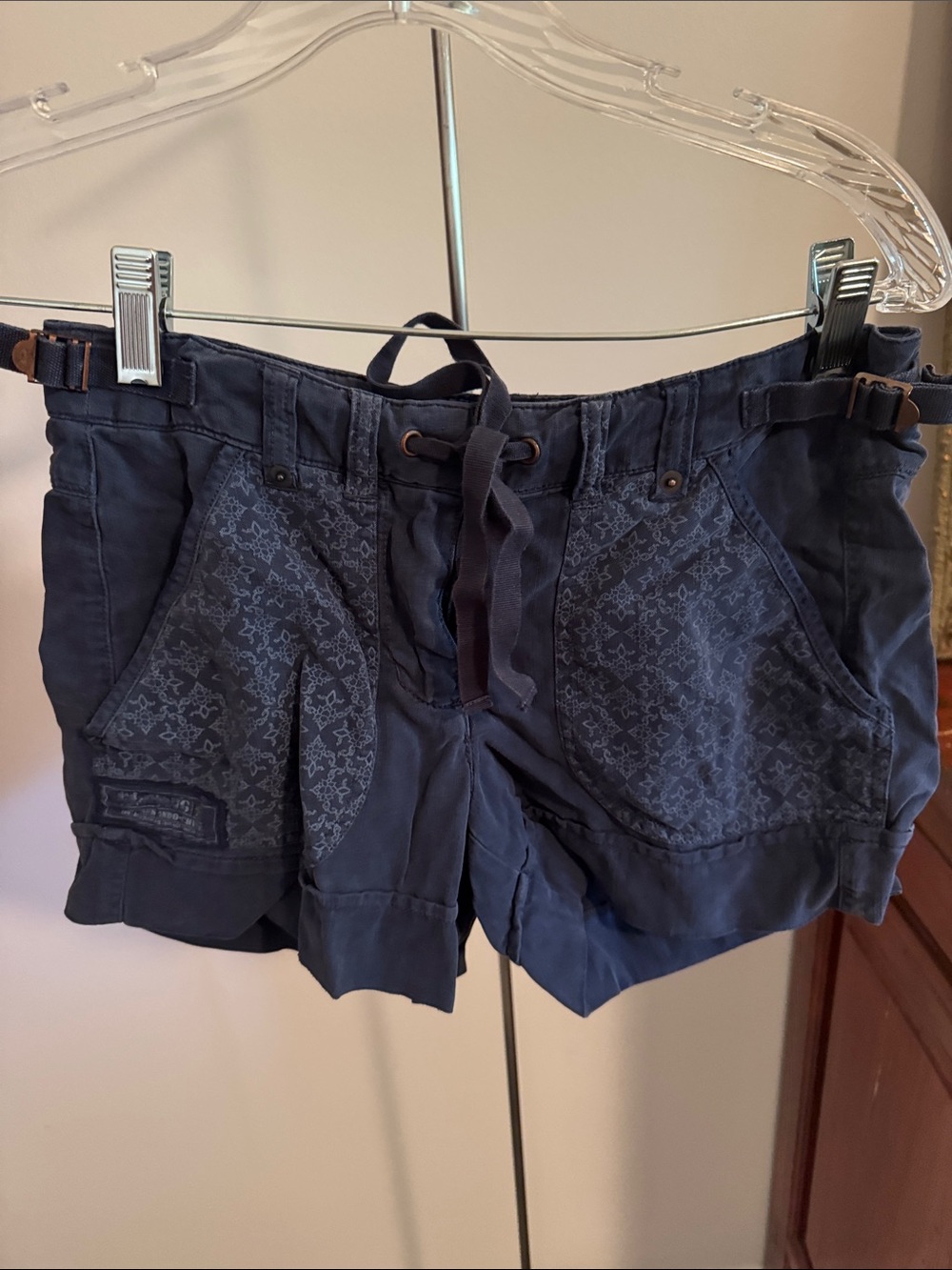 Da-Nang Navy Blue Cargo Shorts With Blue Pattern Pockets. Silk